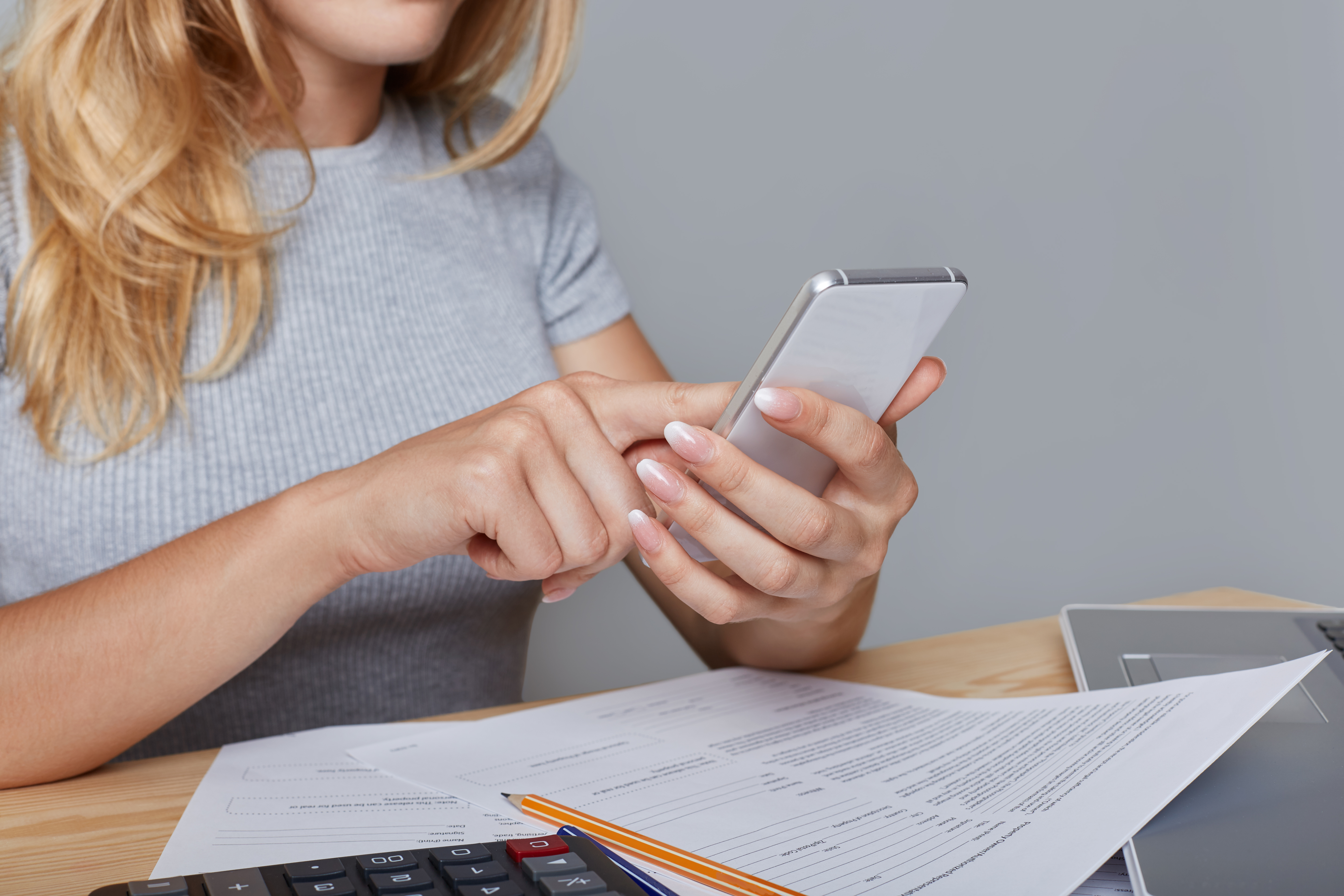 Tres razones por las que un contribuyente podría quedar inhabilitado para emitir facturas electrónicas (FEL) en la SAT