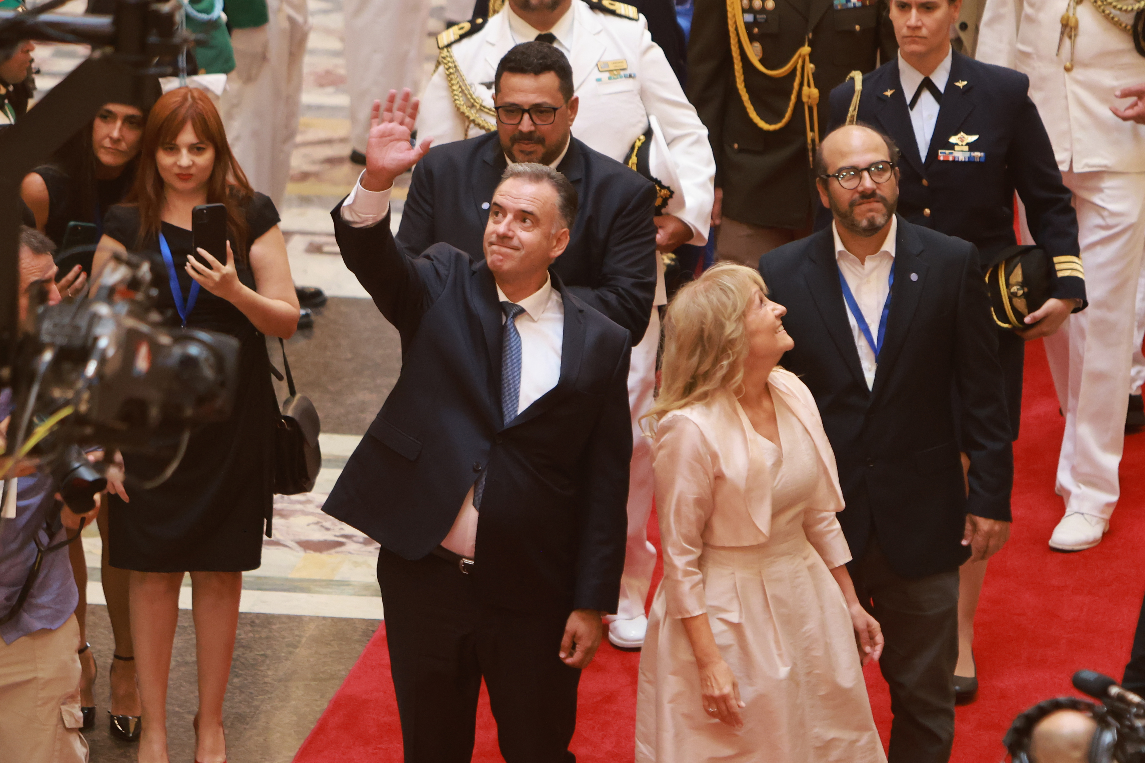 Yamandú Orsi asume como presidente de Uruguay con Pepe Mujica como padrino político