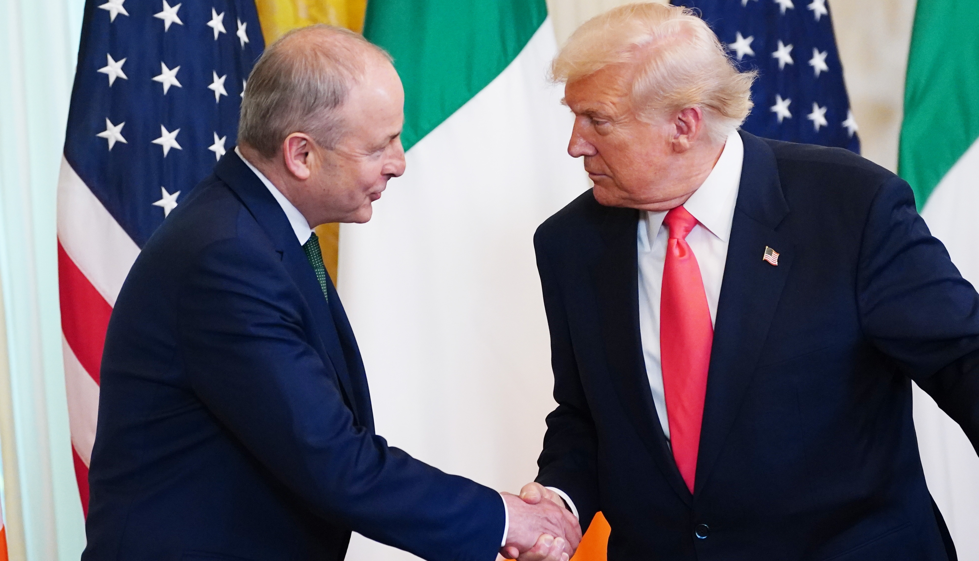 Donald Trump critica a Irlanda en la Casa Blanca antes del Día de San Patricio