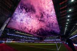 BIRMINGHAM (United Kingdom), 12/03/2025.- Fireworks over Villa Park stadium ahead of the UEFA Champions League Round of 16, 2nd leg soccer match between Aston Villa and Club Brugge KV, in Birmingham, Britain, 12 March 2025. (Liga de Campeones, Reino Unido) EFE/EPA/TIM KEETON