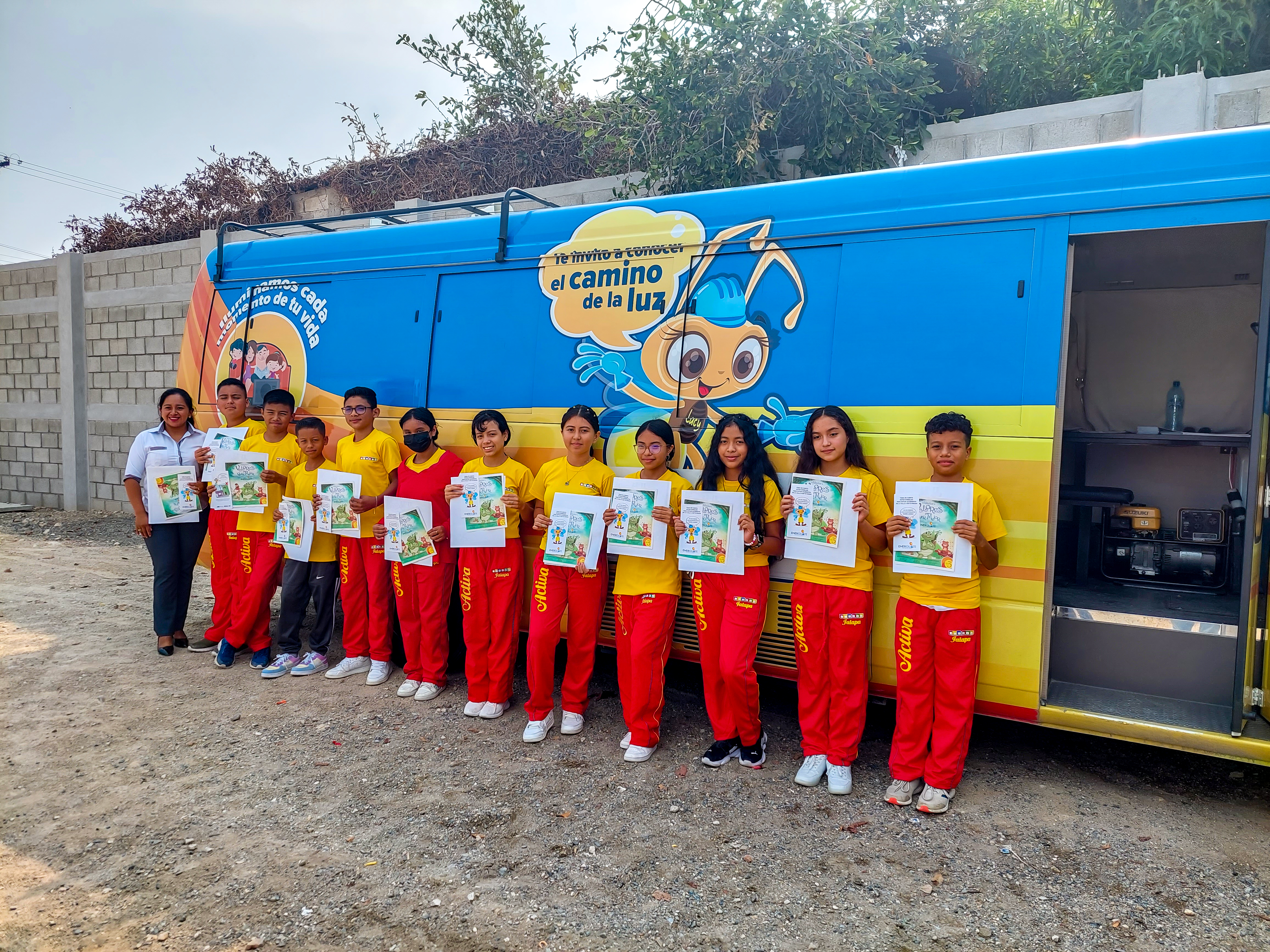 Un año más cumpliendo su compromiso con la educación en Guatemala