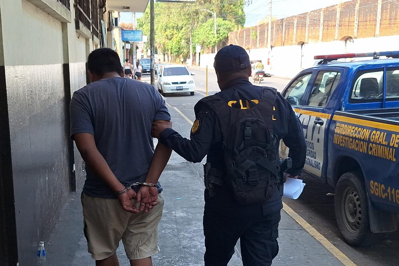 The National Civil Police captures a suspicious man of the robbery and theft of 18 vehicles for the fourth time. (Free press photo: PNC).