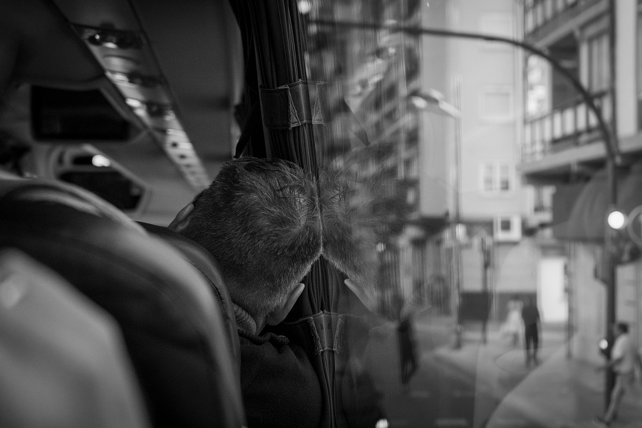 Conductor de autobús en Miami-Dade mata a balazos a dos pasajeros tras una disputa