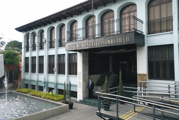Accionan en la CC contra la resolución de la SAT para armonización del DPI como NIT