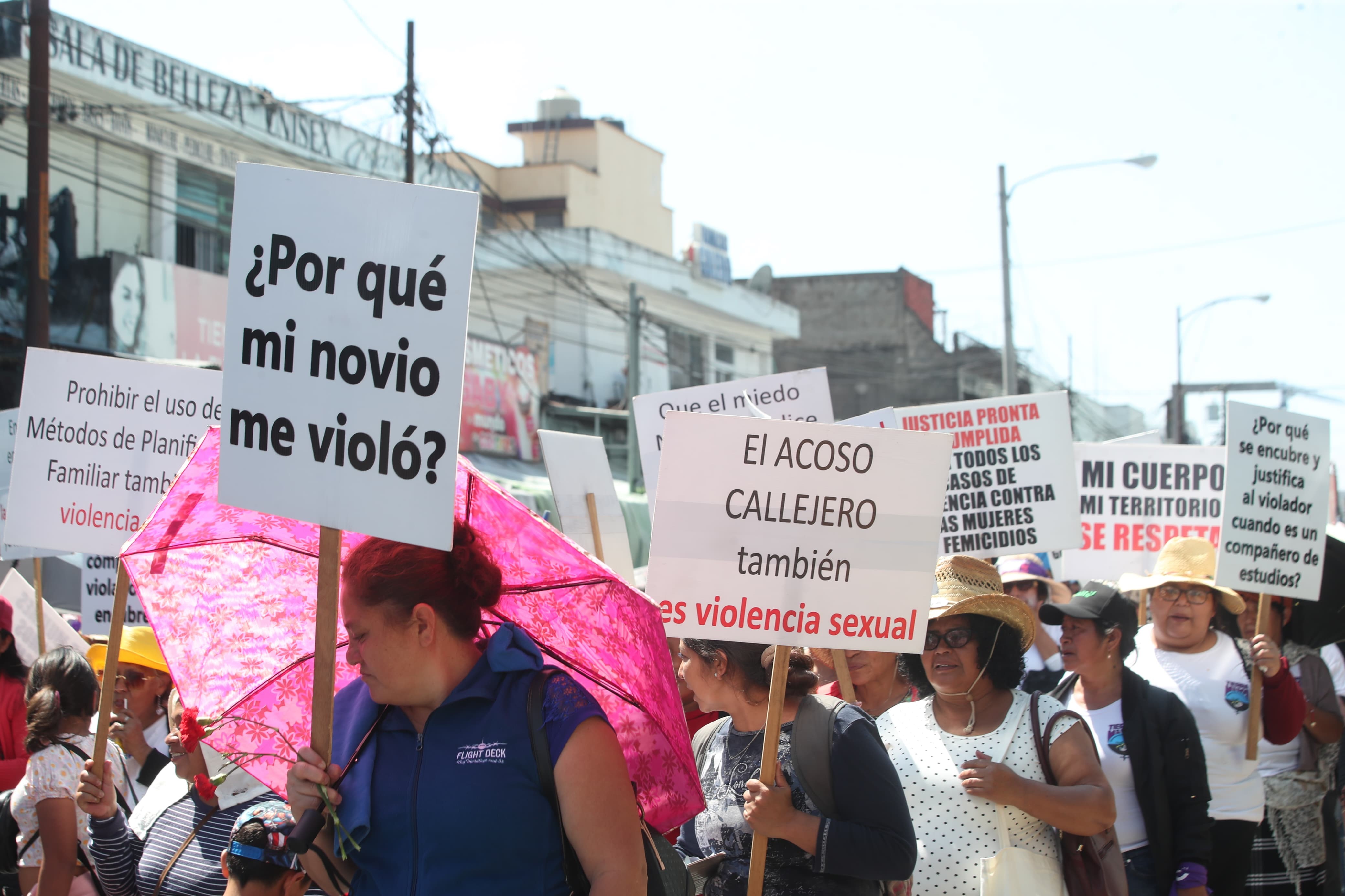 Día Internacional de la Mujer: “Mi vida tiene valor”, claman durante marcha del 8 de marzo