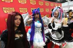 Anime Con, se lleva a cabo en el Parque de la Industria con más de 20 stands en los que los asistentes pueden encontrar artículos como posters, figuras de ánime y atuendos para hacer Cosplay basados en los personajes más populares del momento. La actividad está programada que termine a las 20 horas.

Foto: BYRON RIVERA 
02/02/2025