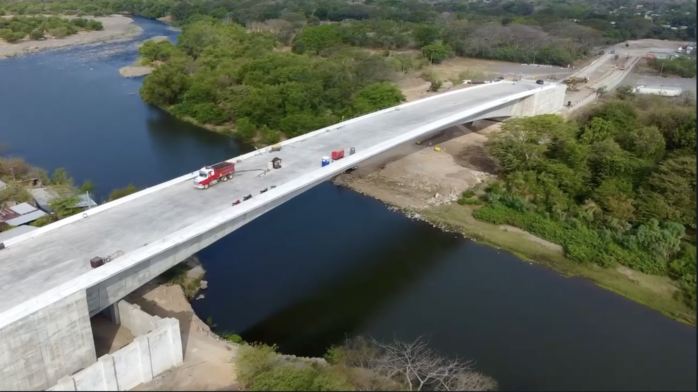 Luego de 18 meses, Guatemala cumple trato con El Salvador para terminar puente en Moyuta