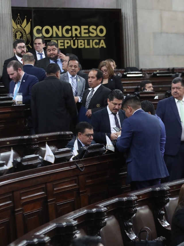 SESION PLENARIA CONGRESO DE LA REPUBLICA TEMA SEGURO OBLIGATORIO