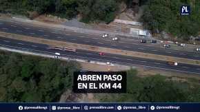 Este viernes 28 de marzo quedaron habilitados los cinco carriles en el kilómetro 44 de la autopista Palín-Escuintla, desde que el pasado 13 de junio de 2024 la ruta colapsó y los trabajos de reparación tomaron más de nueve meses.