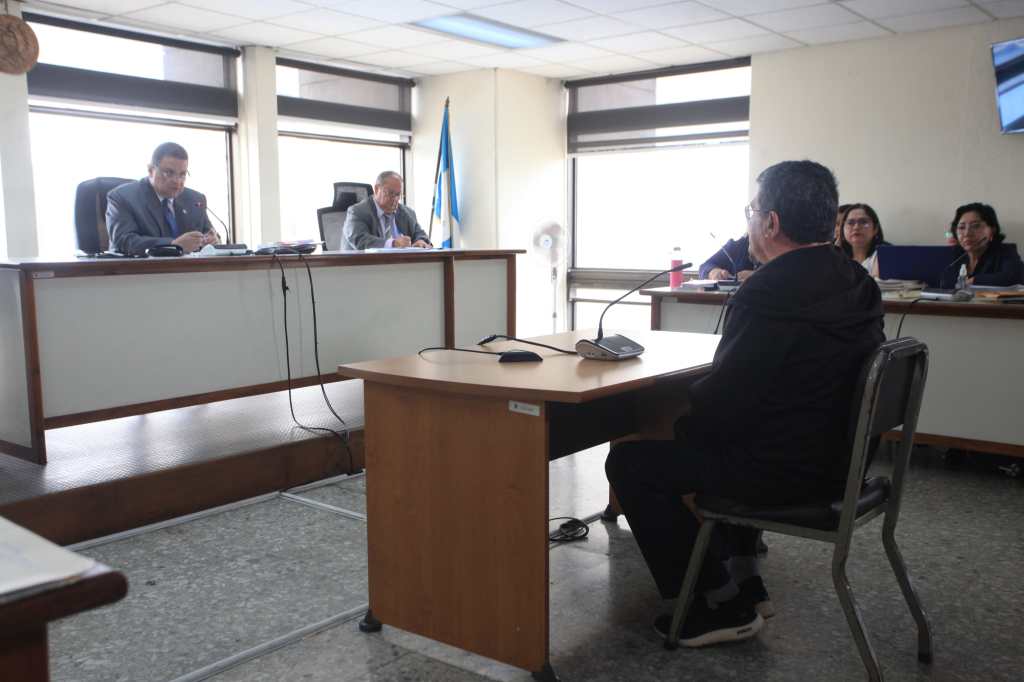 Arnoldo Medrano aceptación de cargos