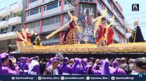 La imagen de Jesús Nazareno de la Indulgencia del templo Beatas de Belén sale en procesión este Martes Santo. El cortejo es llevado en hombros por 80 brazos por turno. La imagen, atribuida al escultor Joseph Blas Rodríguez, refleja el perdón que Jesucristo ofrece a la humanidad.