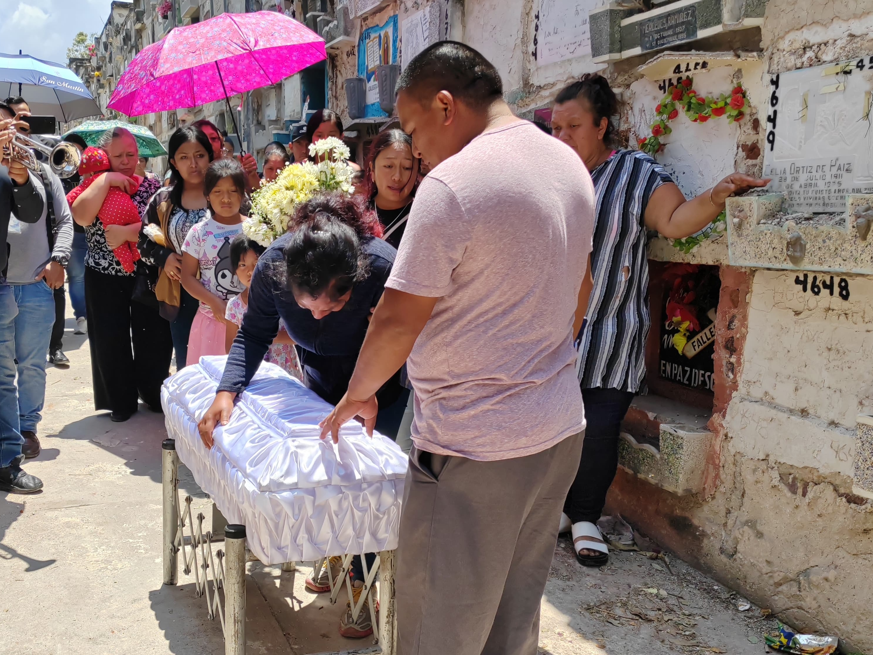 “No pude comprar tu pastel”: Despiden en su cumpleaños a menor que murió en ataque armado en Mixco