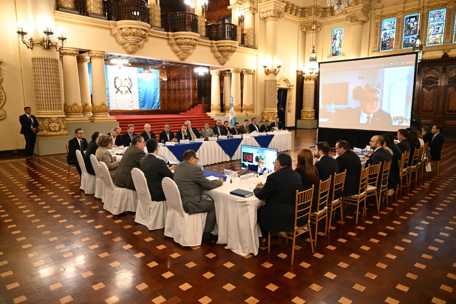 Plan para negociar con Trump llevará seis semanas y empresarios piden acelerarlo para eliminar aranceles