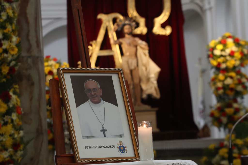 Misa en Catedral Metropolitana en Guatemala por muerte del papa Francisco hoy lunes 21 de abril 2025 (5)