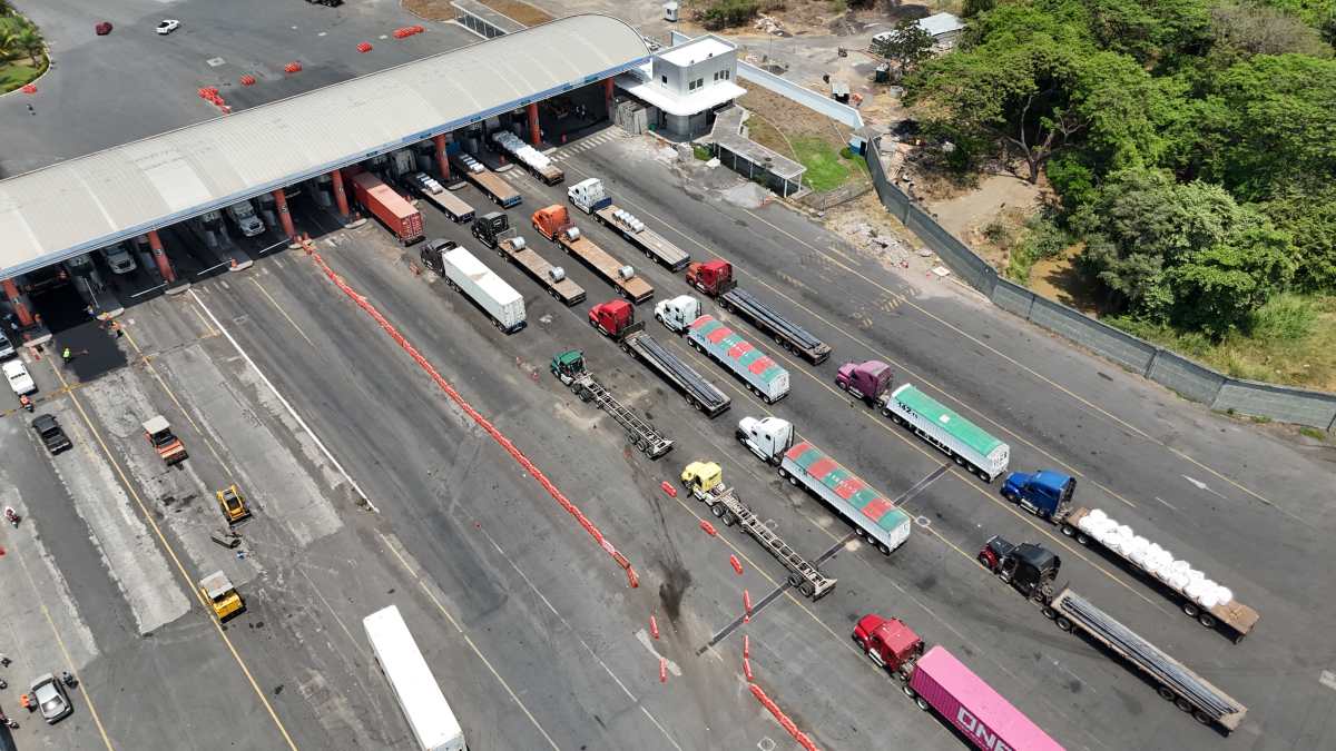 La nueva Ley General del Sistema Portuario Nacional crea la Autoridad Portuaria Nacional y establece nuevas reglas para modernizar la infraestructura portuaria mediante inversión pública, privada y mixta. (Foto Prensa Libre: Hemeroteca PL)