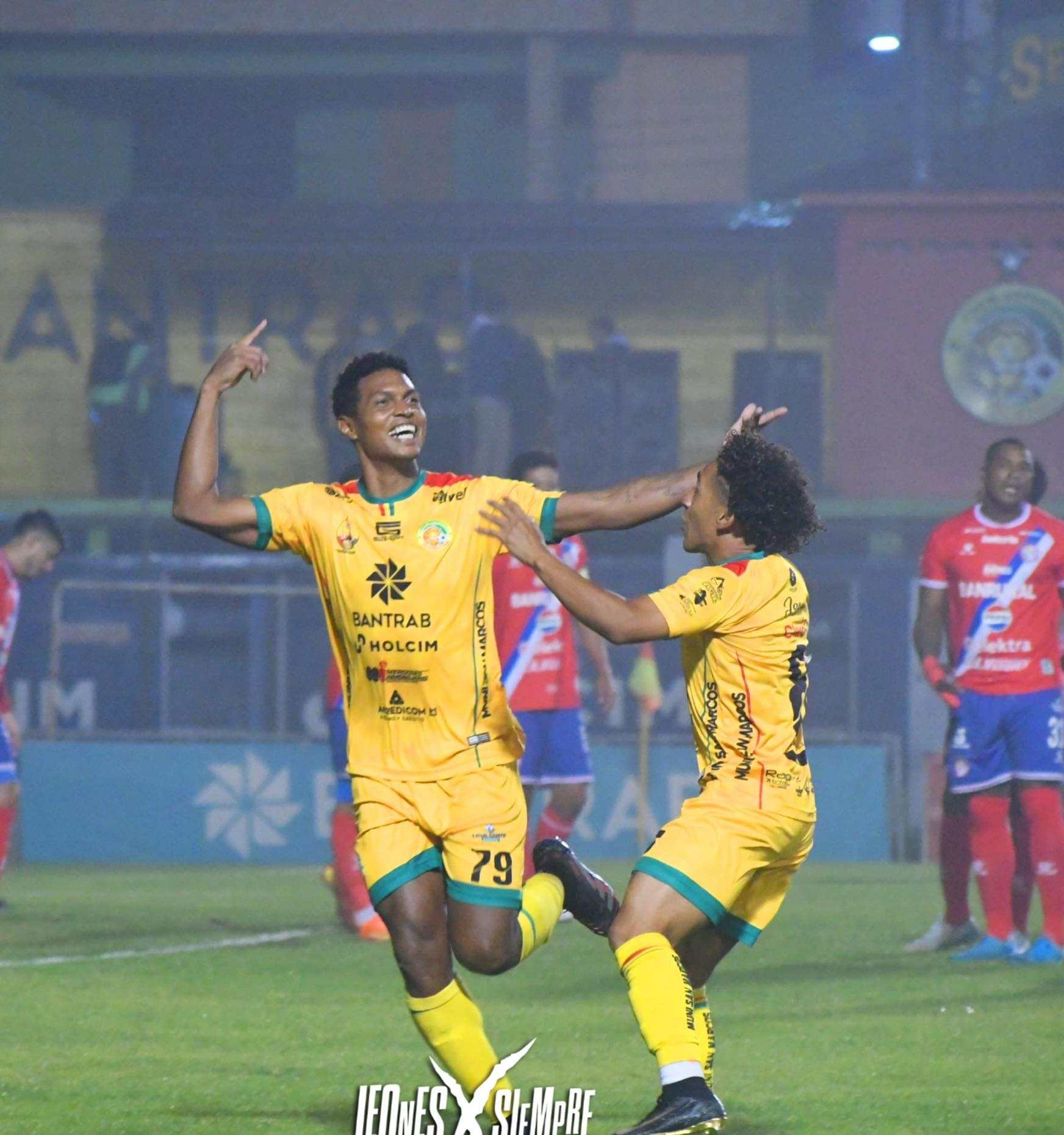 Marquense's defense scored the goal that maintains the illusion of standing.