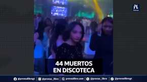 Las autoridades de República Dominicana recuperaron los cuerpos de 44 fallecidos por el colapso del techo de una discoteca este martes en Santo Domingo durante un concierto del popular cantante Rubby Pérez. Los rescatistas recorrían los escombros de ladrillo, láminas de zinc y barras de acero del local Jet Set, ubicado en la capital dominicana. El cantante de 69 años fue rescatado con vida y llevado a un hospital, según la prensa, aunque las autoridades aún no lo confirmaron.