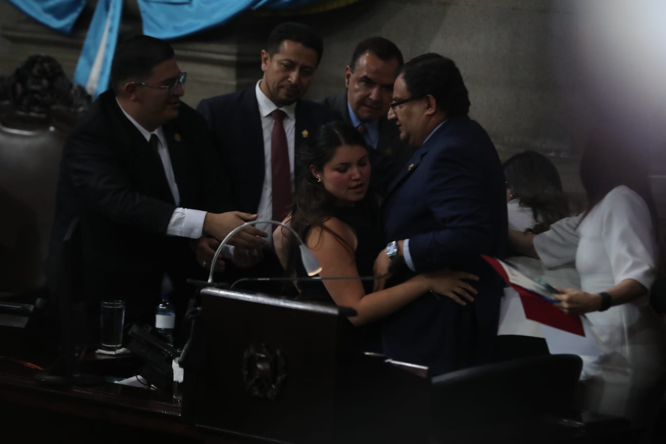 Estas son las sanciones que pueden aplicarse a diputadas por altercado en el hemiciclo