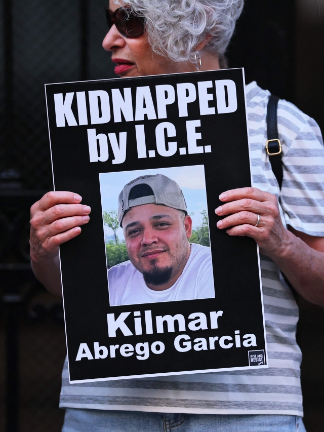 Rally Held For Immigrants Deported To El Salvador in NYC