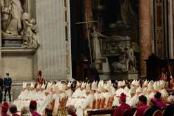 Vatican City (Vatican City State (Holy See)), 04/05/2025.- Cardinals attend the Ninth Novendiale Mass in memory of Pope Francis in Saint Peter's Basilica, Vatican City, 04 May 2025. Pope Francis passed away on Easter Monday, 21 April 2025, at the age of 88. (Papa) EFE/EPA/GIUSEPPE LAMI