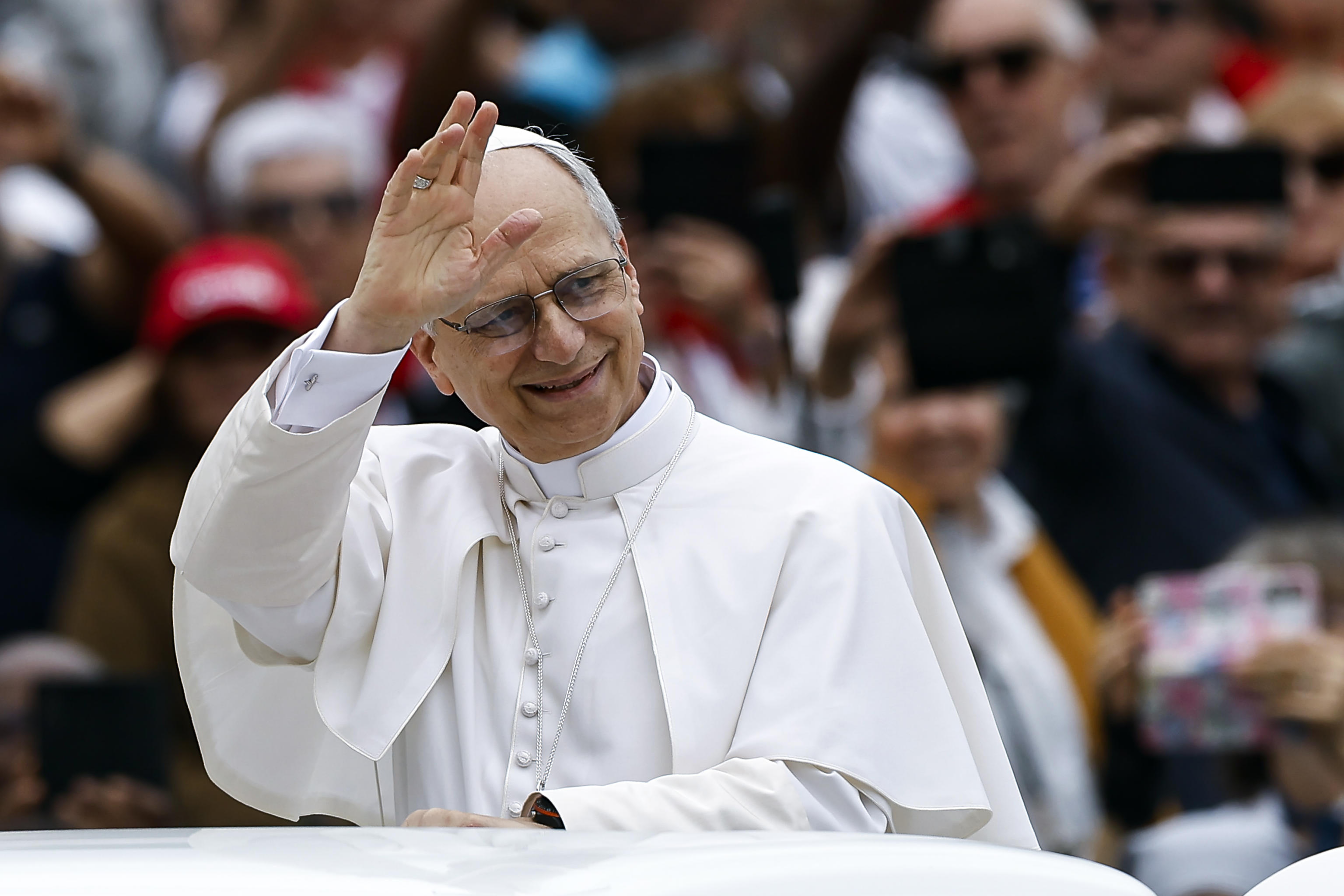 papa León XIV mujeres Curia Romana