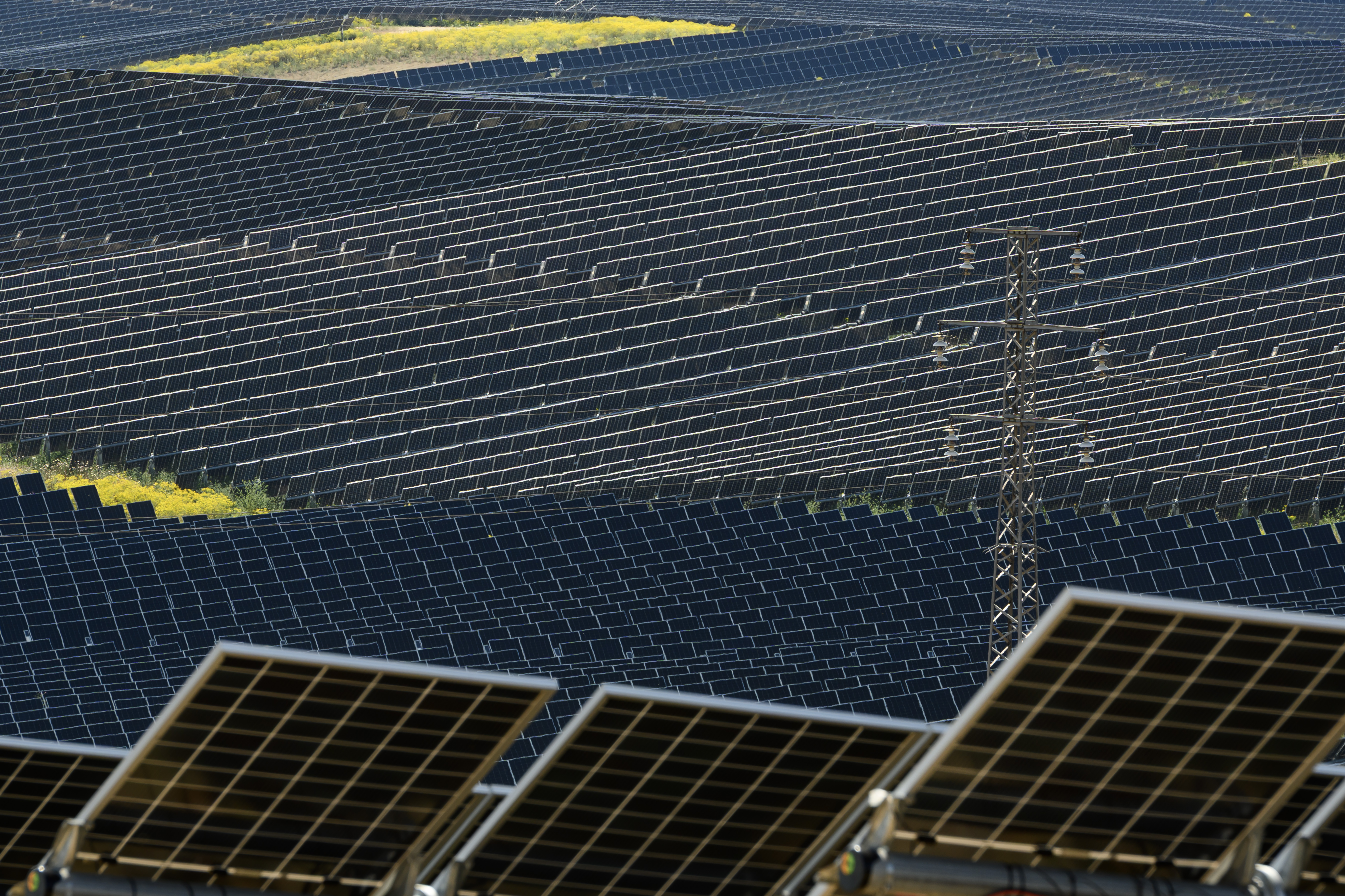 El dominio de China en tecnología verde trastorna la política climática mundial