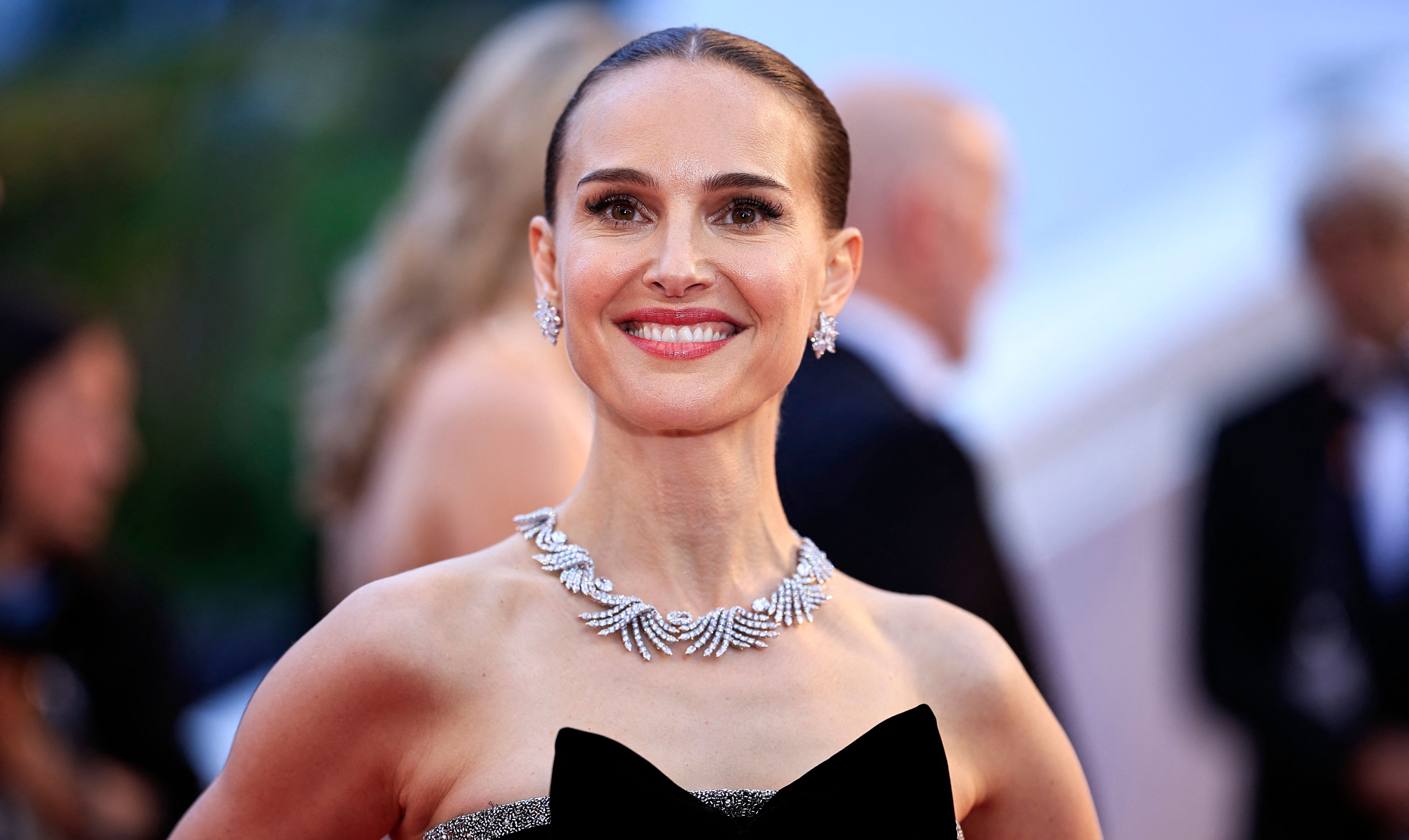 Natalie Portman disfruta de su embarazo y comparte fotos de su vida en París