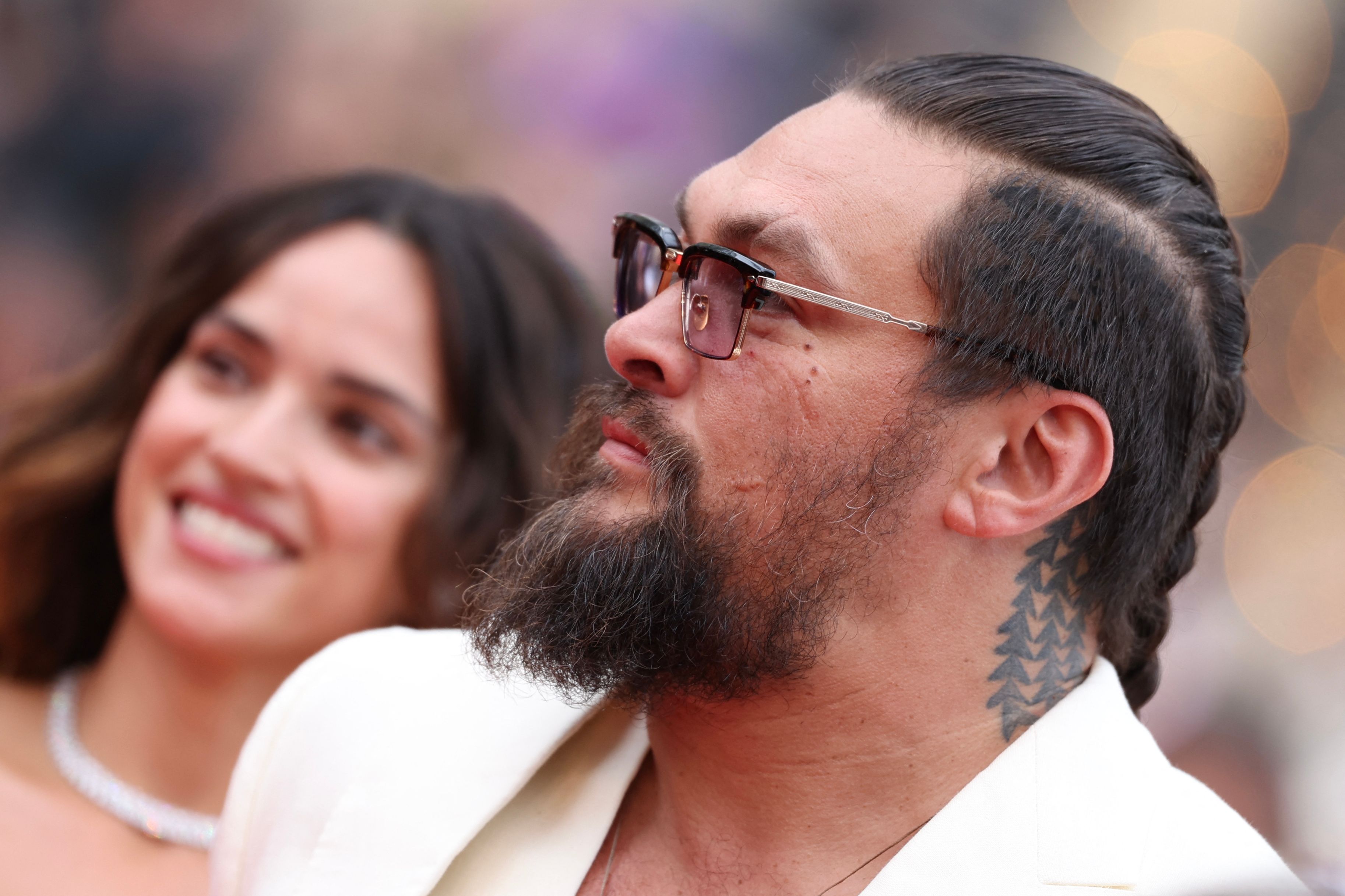 Jason Momoa y Adria Arjona visitan Tikal y ponen a Guatemala en el mapa de Hollywood