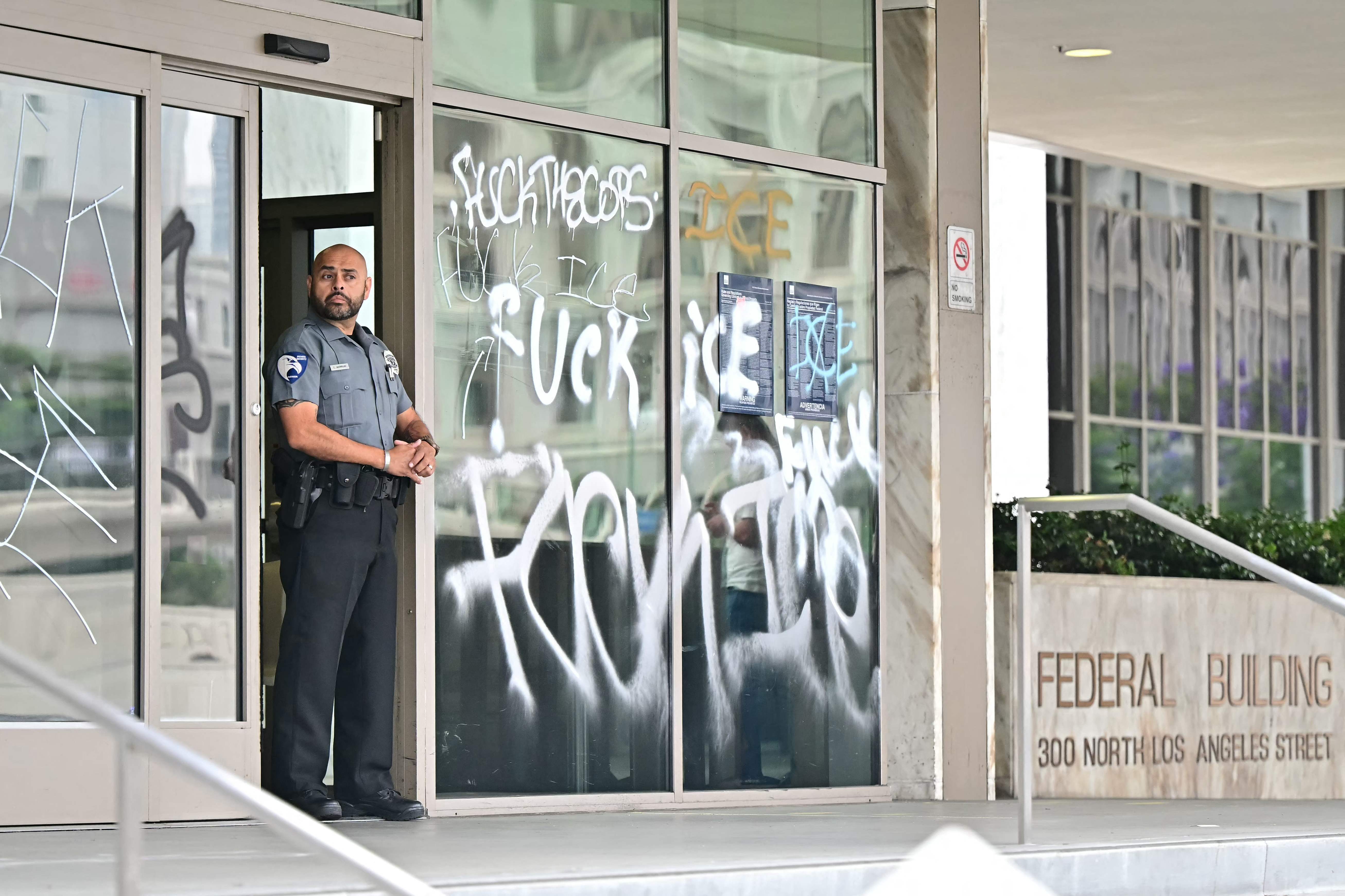 Muchos comercios cerraron por temor a disturbios, en algunos barrios la actividad cotidiana quedó completamente paralizada. (Foto Prensa Libre: AFP)
