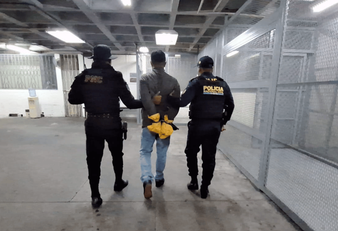 Capturan al “Caradura”, presunto responsable de ataque armado en la zona 10
