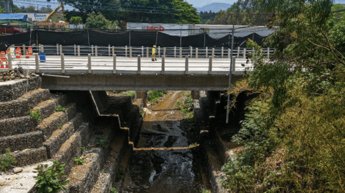 CIV habilita puente en el km 17.5 de la ruta al Pacífico con dirección ...
