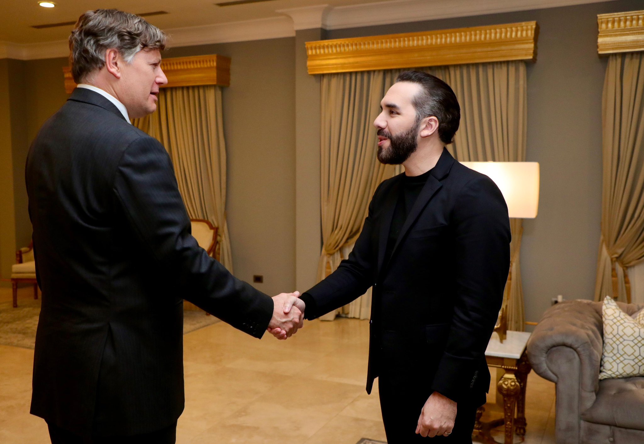 Reunión de Nayib Bukele