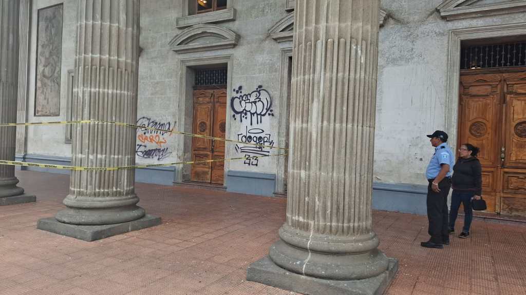 Teatro Municipal Quetzaltenango vandalismo