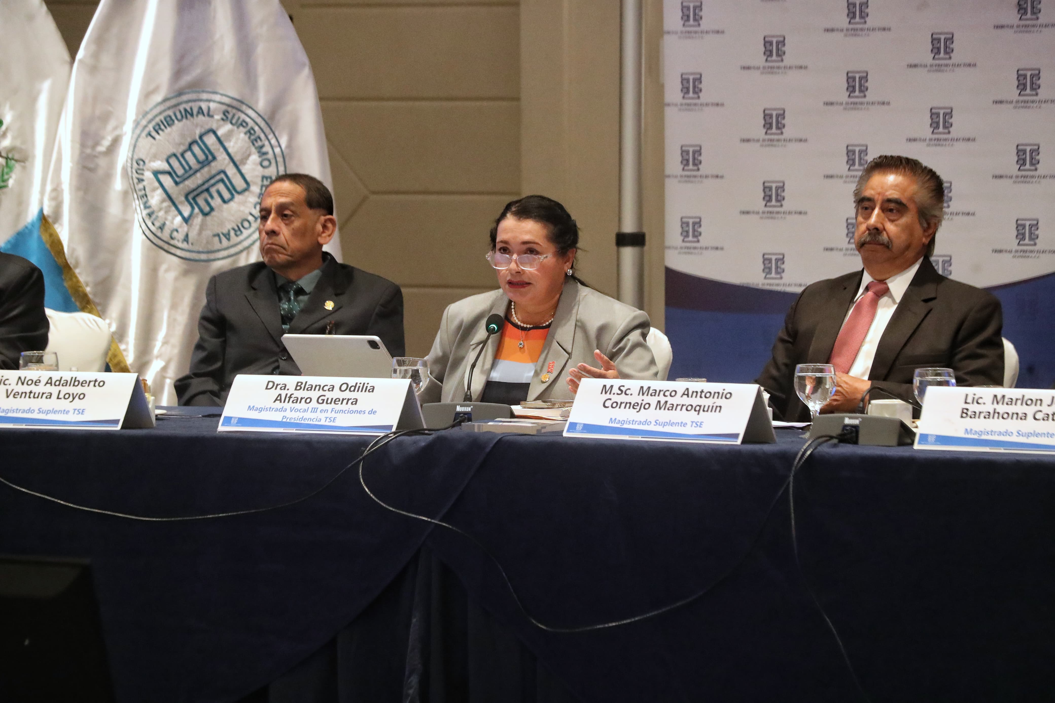 Presidenta del TSE admite contratación de 320 personas; hecho que origina una nueva investigación en la FECI