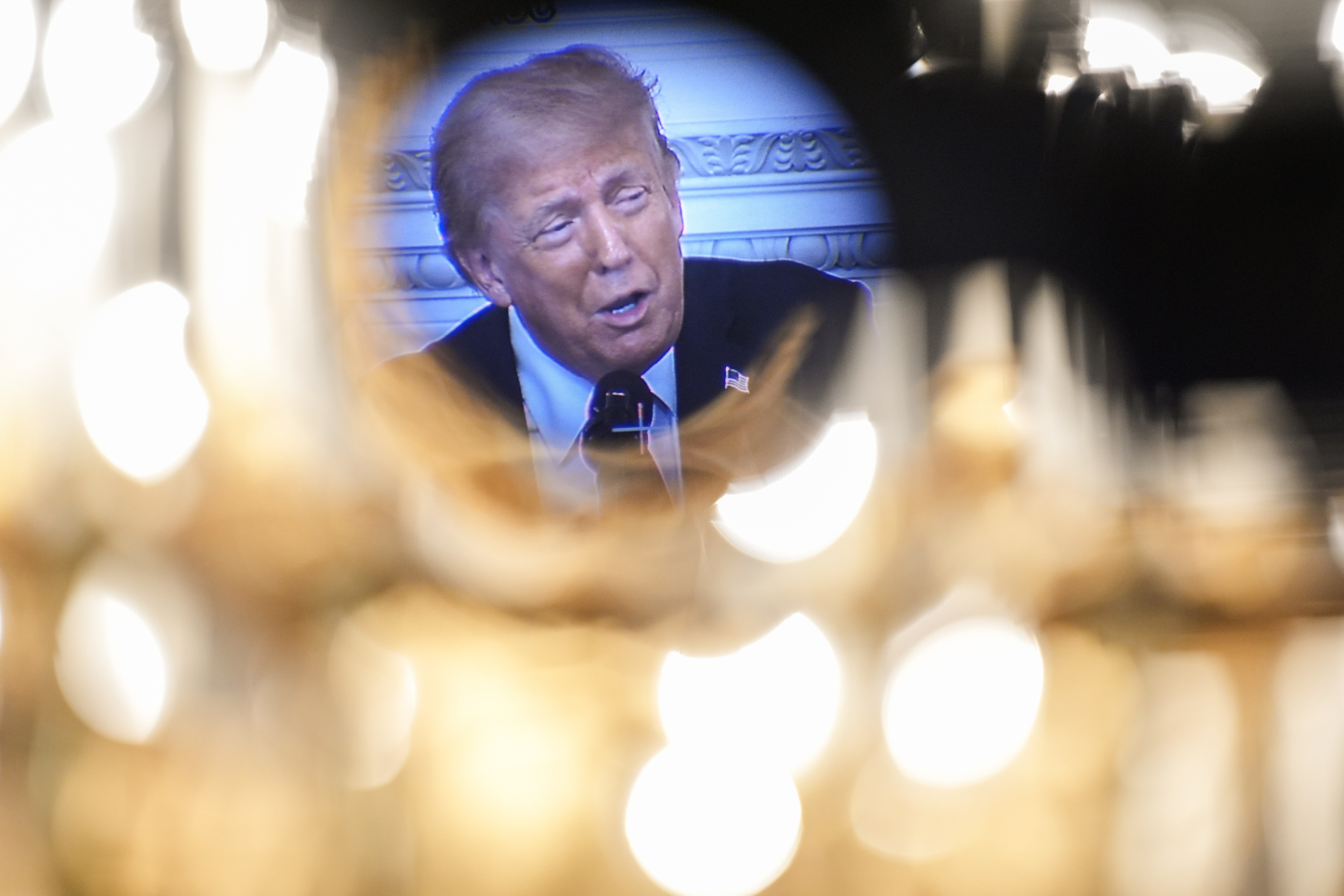 Trump pide a la Fed que baje los tipos de interés al decir que la ...