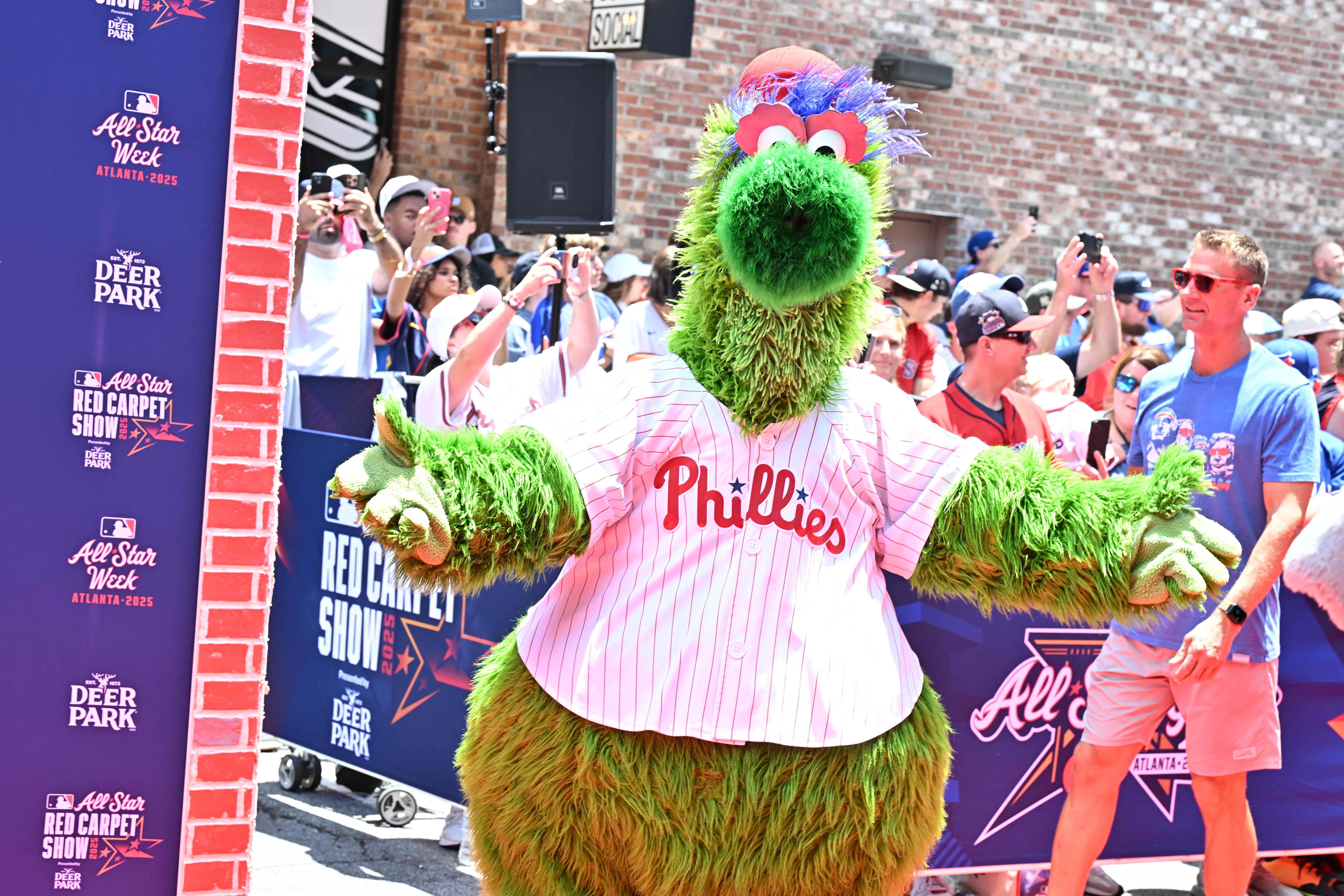 ATLANTA, GEORGIA - JULY 15: Phillie Phanatic, official mascot for the Philadelphia Phillies, attends the 2025 MLB All-Star Game red carpet at Truist Park on July 15, 2025 in Atlanta, Georgia.   Paras Griffin/Getty Images/AFP (Photo by Paras Griffin / GETTY IMAGES NORTH AMERICA / Getty Images via AFP)
