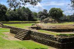 TECPçN, DESTINO TURêSTICO. Se realiz una visita a la cabecera departamental de Chimaltenango, para un reportaje que se publicar con Guatemala no se detiene, el fin del reportaje es analizar si Tecpn, Chimaltenango es candidato para ser un destino turstico de primera. En la imagen, sitio arqueolgico de Iximch, primera capital del pas.

Juan Diego Gonzlez.  280725