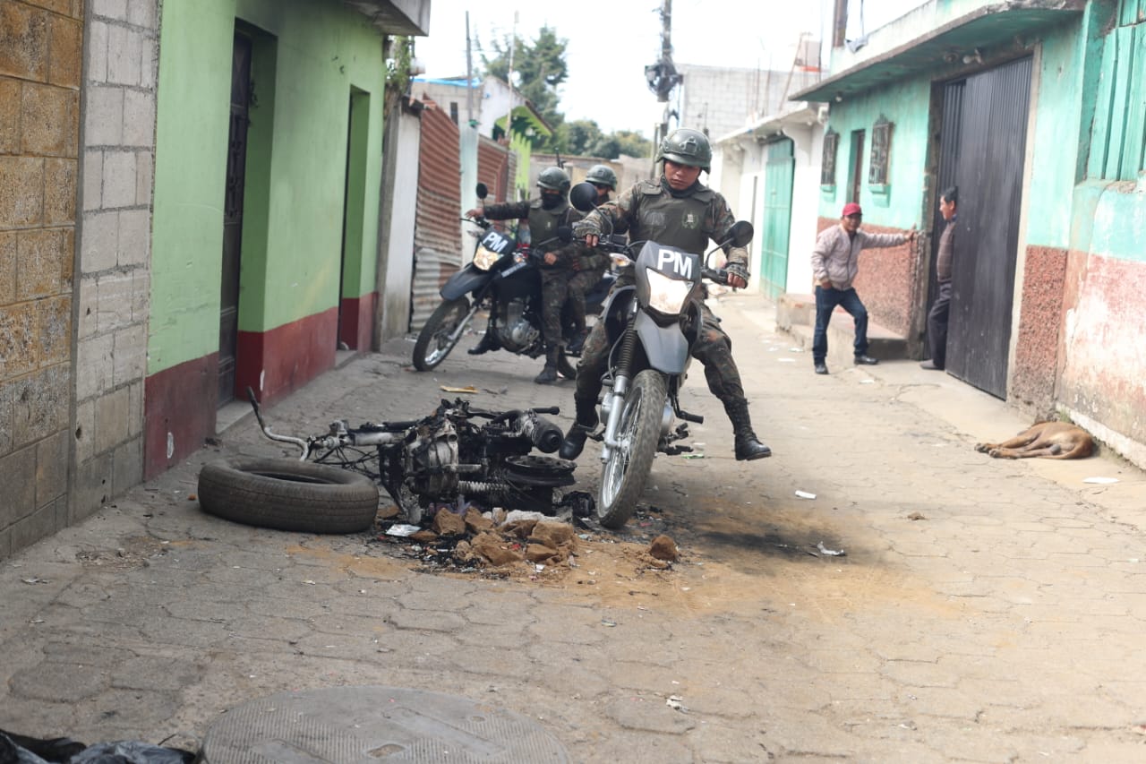 Caos en Santa María de Jesús tras el sismo: sin agua, sin vías y sin seguridad