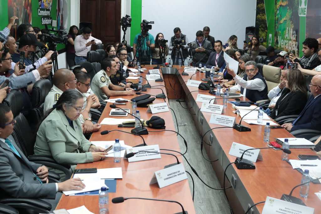 citación UNE Joviel Acevedo Mineduc