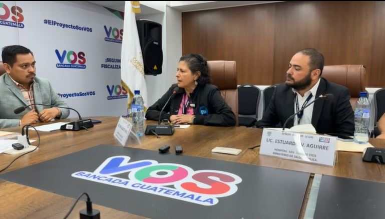 The doctor Erika Pérez, director of the San Juan de Dios General Hospital, states that he faces 16 complaints in the MP after revealing acts of corruption in the health center, during a summons with the VOS bench. (Free Press Photo: Taken from Facebook)