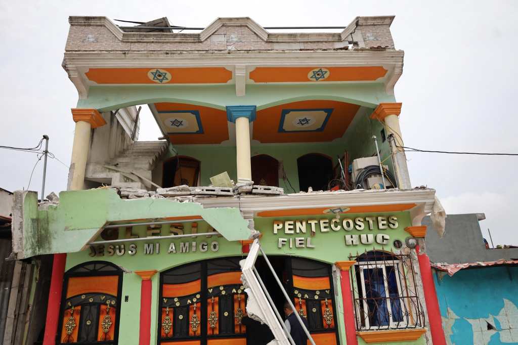 viviendas con danos en comunidades Pino I y II en Palin Escuintla