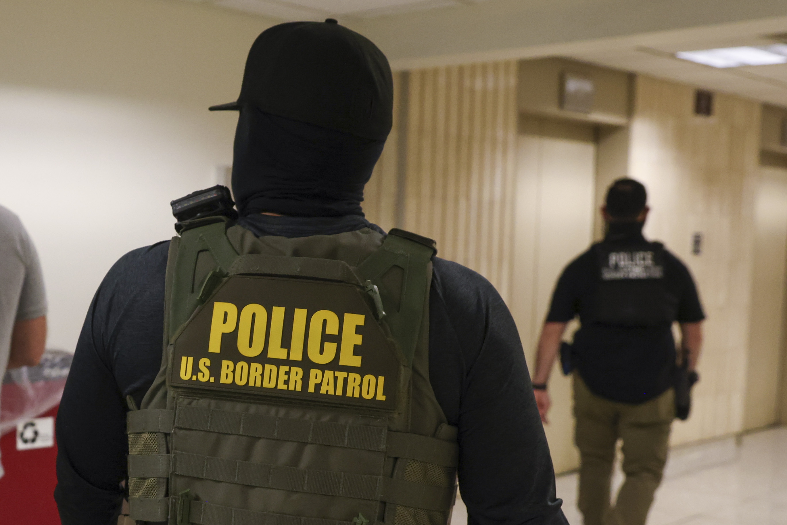 Migrante hondureño demanda al gobierno de Donald Trump por arresto arbitrario