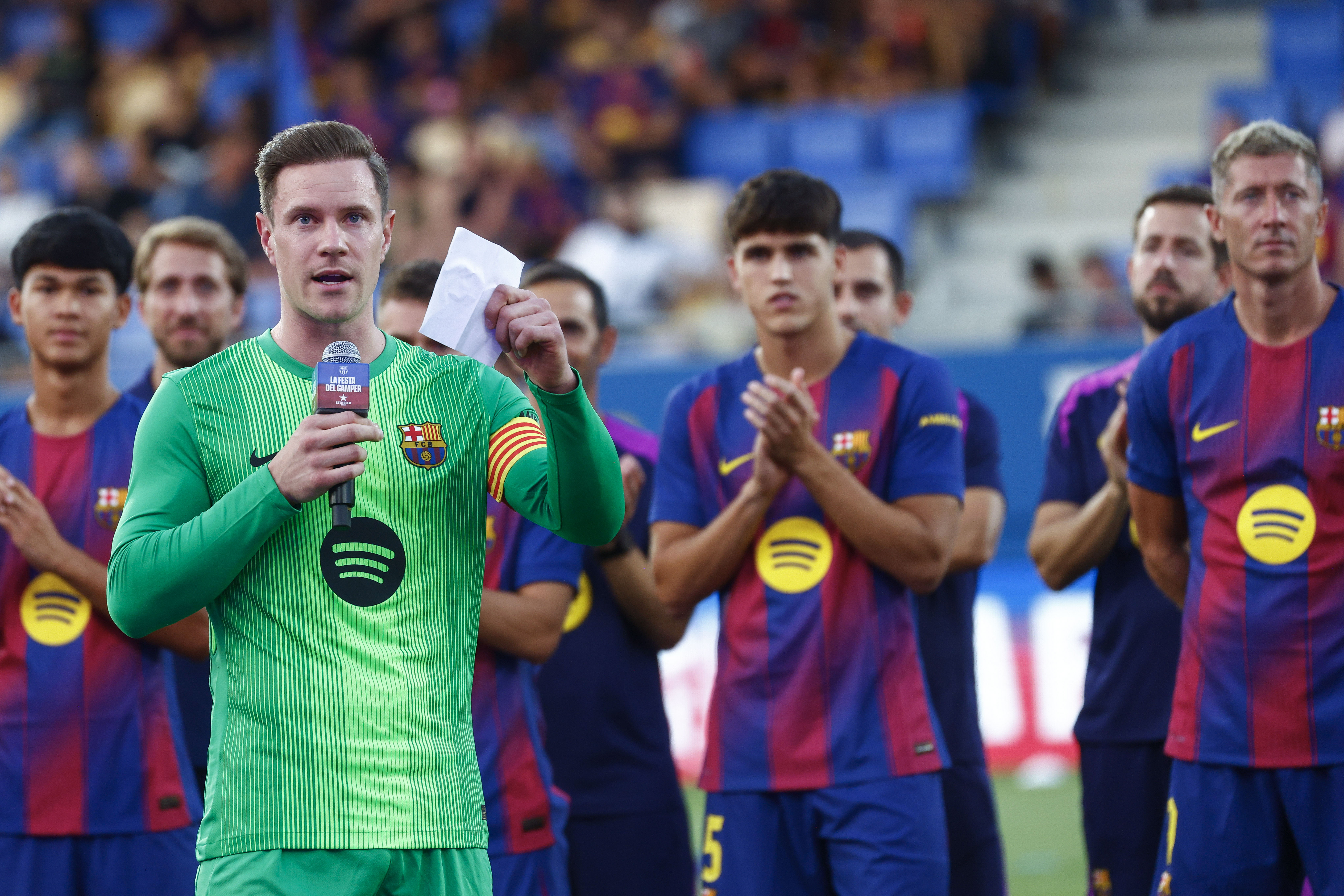 Ter Stegen deja el Barcelona tras 12 temporadas y jugará cedido en el Ajax