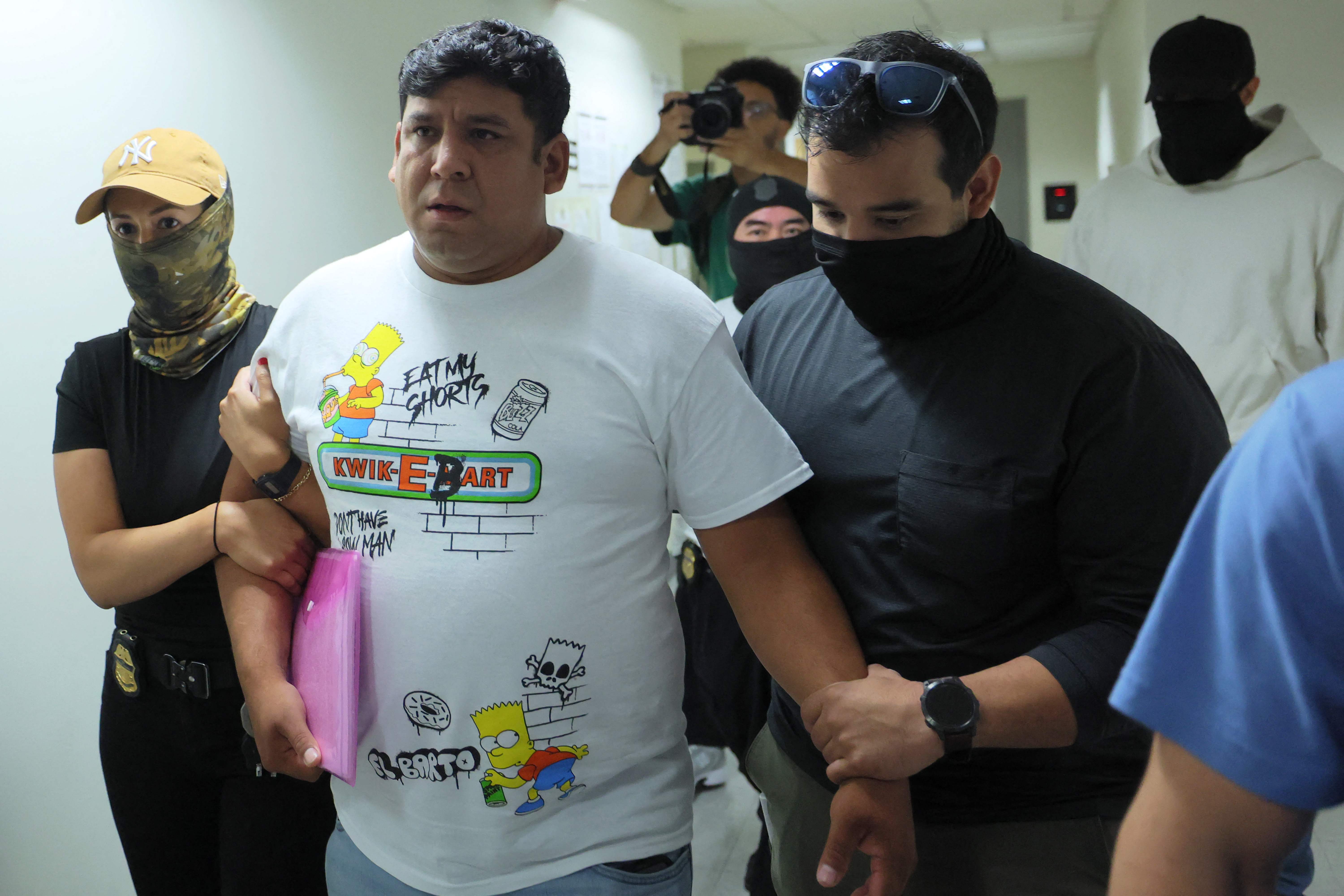 Entre los detenidos hay personas beneficiadas con DACA, la política migratoria que retrasa la deportación de quienes llegaron a Estados Unidos cuando eran menores, pero sin contar con un estatus legal migratorio. (Foto Prensa Libre: AFP)
