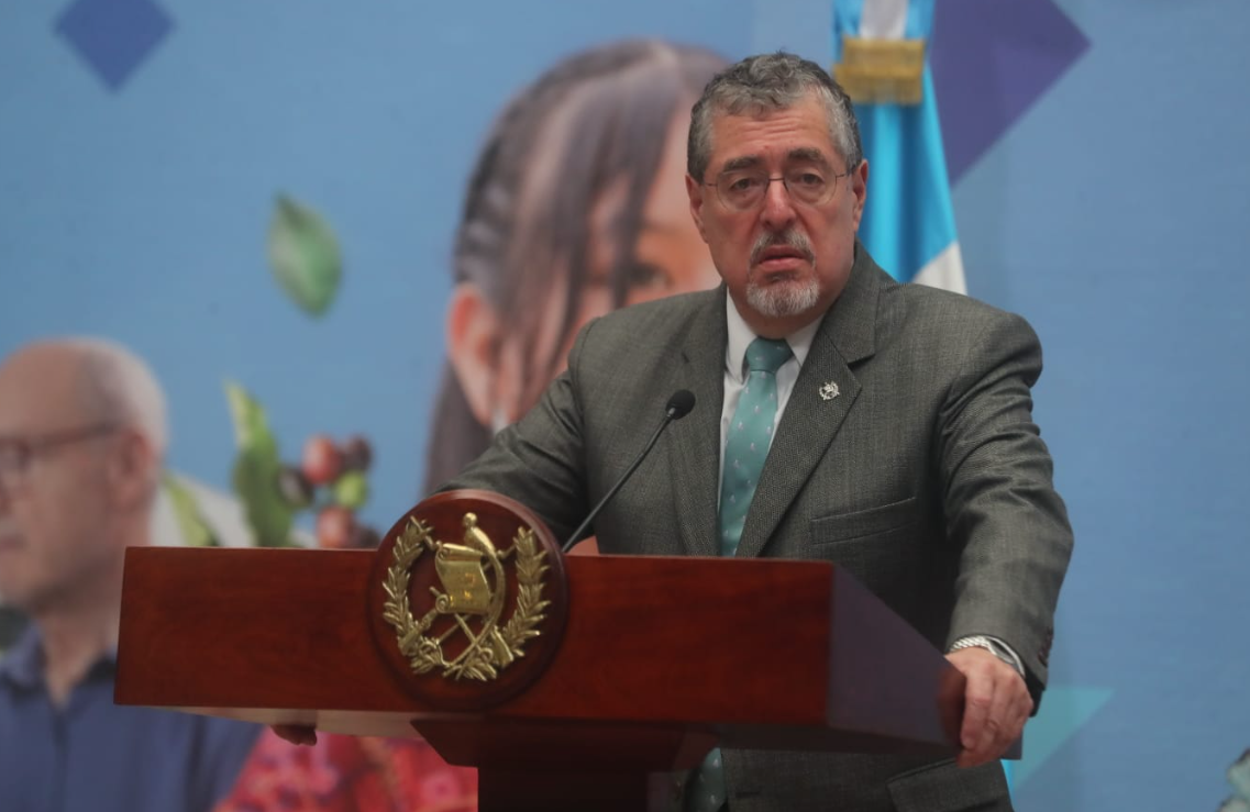 ARÉVALO ANUNCIA REUNIÓN CON PRESIDENTA DE MÉXICO