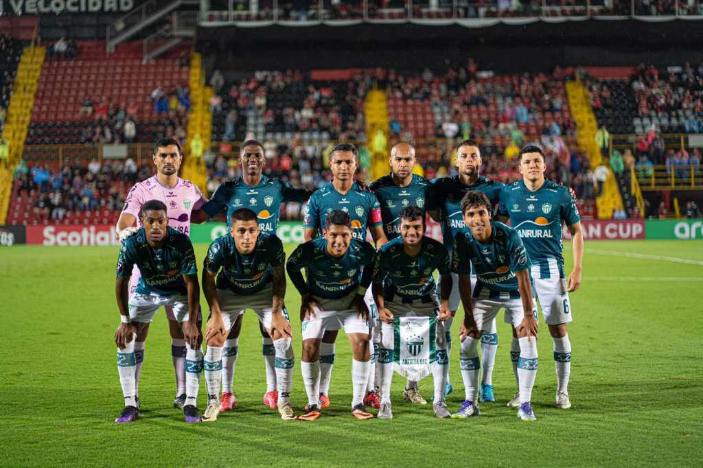 Alineación de Antigua GFC para enfrentar a Alajuelense en la Copa Centroamericana.