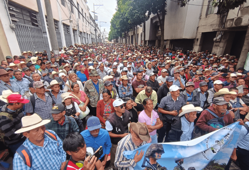 Veteranos militares anuncian protestas en todo el país; Gobierno advierte que no permitirá bloqueos