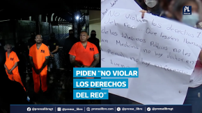 Un grupo de familiares de privados de libertad se manifestó frente a la sede del Sistema Penitenciario en la zona 1 para exigir que se respeten los derechos de los internos y que no se mezclen pandillas rivales en los centros carcelarios, tras recientes traslados a la prisión de máxima seguridad Renovación I.