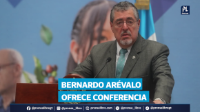 El Gobierno del presidente Bernardo Arévalo realiza una conferencia de prensa desde el Palacio Nacional de la Cultura este lunes 11 de agosto. Participan junto al mandatario guatemalteco el ministro de Finanzas, Jonathan Menkos; de Defensa, Henry Sáenz; de Comunicaciones, Infraestructura y Vivienda, Miguel Ángel Bobadilla.