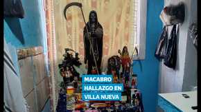 Las autoridades localizaron en una vivienda de la colonia Villa Lobos, zona 12 de Villa Nueva, los cuerpos sin vida de dos hermanos junto a un altar de la Santa Muerte. Investigadores no descartan que el hecho esté relacionado con un ajuste de cuentas entre pandillas. El caso ha causado alarma entre vecinos y refuerza las alertas sobre la violencia en el municipio.